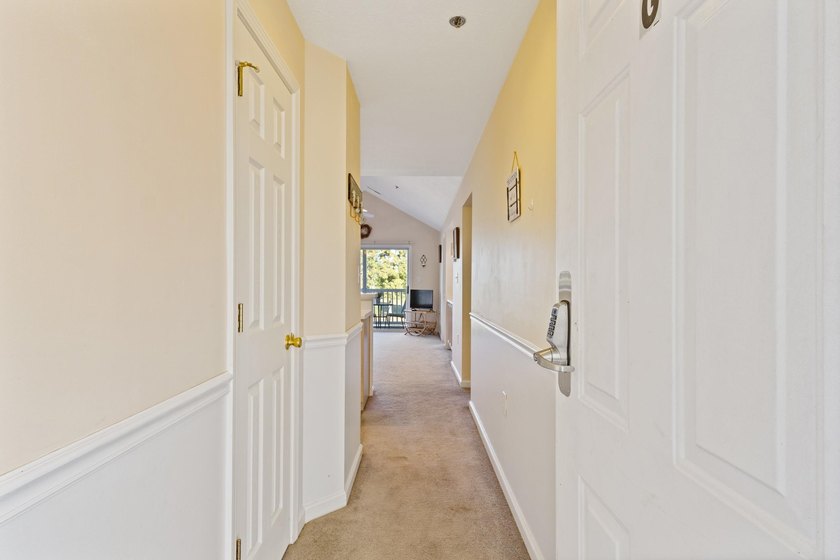 Introducing this fully furnished, top-floor end unit 2-bedroom - photo 19
