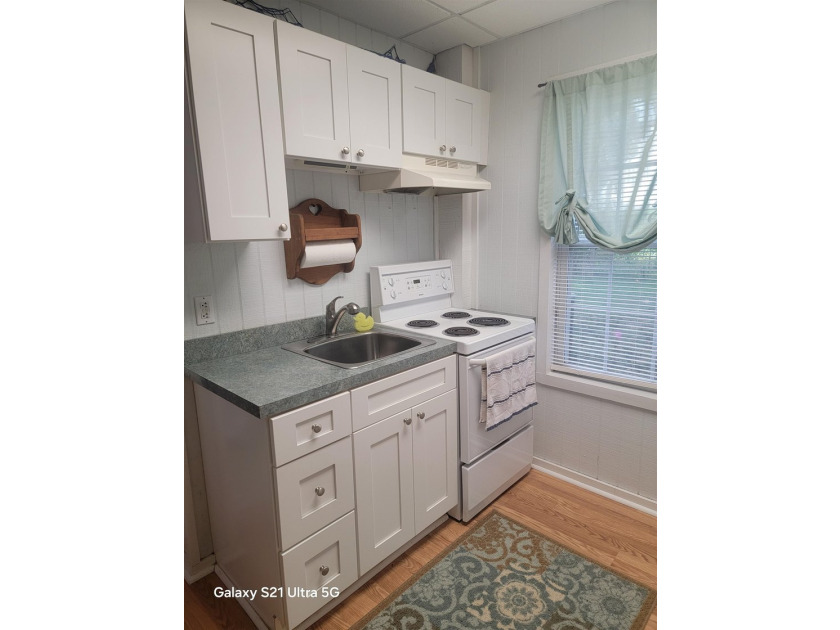 Great location near the ocean, restaurants and the Surfside - photo 6