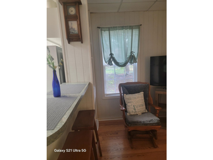 Great location near the ocean, restaurants and the Surfside - photo 7