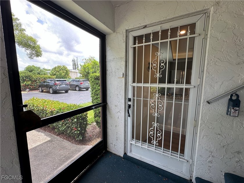 Looking for that fresh vibrant *move-in ready* energy? A RARE - photo 30