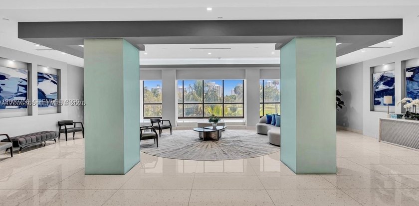 Exclusivity of this sophisticated penthouse (PH22), boasting a - photo 3