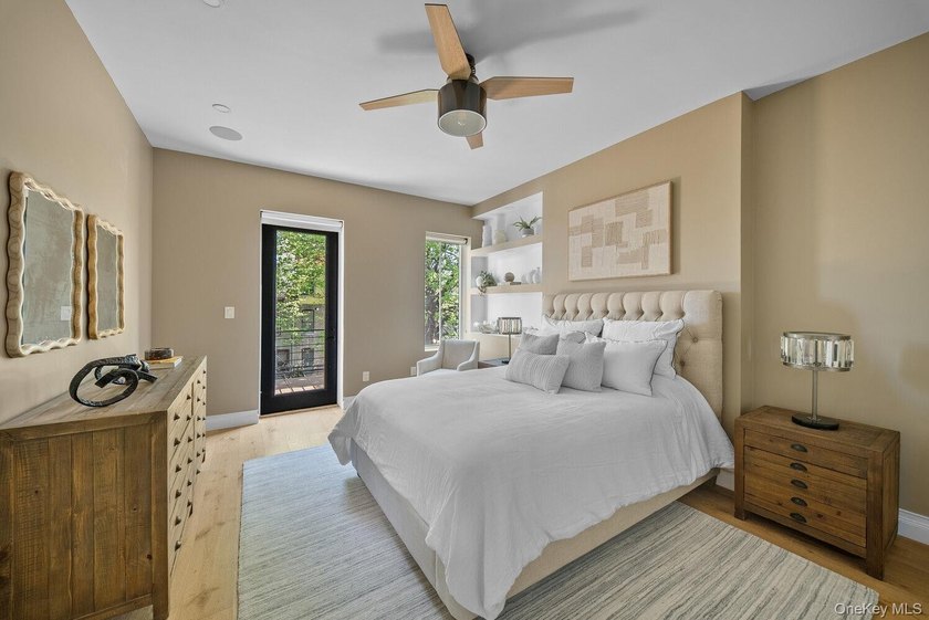 Set along a charming, tree-lined stretch of Bedford-Stuyvesant - photo 6