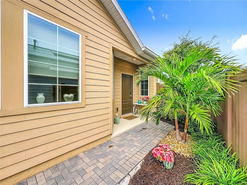 MOTIVATED SELLER!  LOW OR NO ELECTRIC BILL!!!!
Resort-Style - photo 6