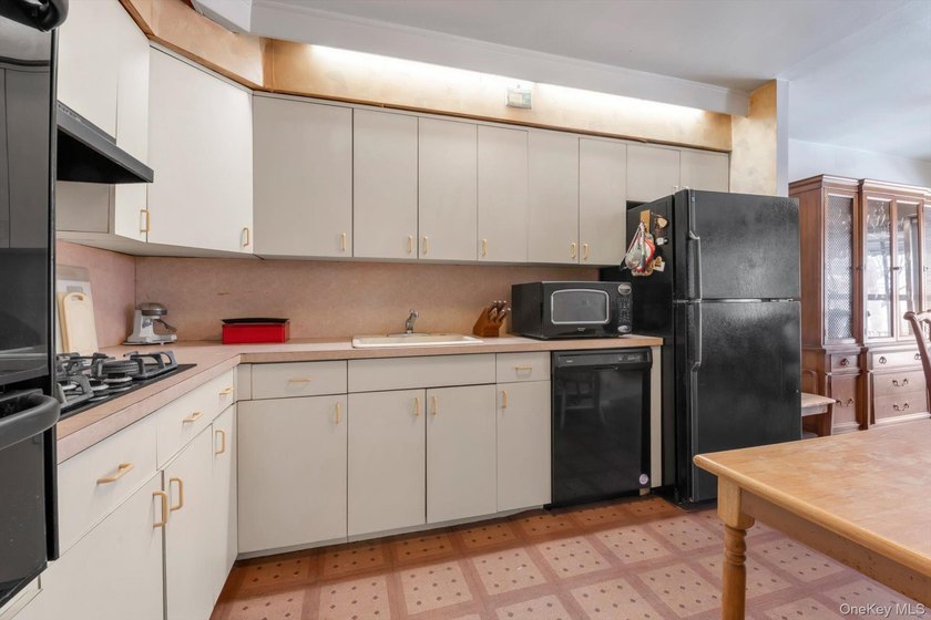 North Flushing / Linden Hill - Legal Two-Family Brick Home now - photo 11