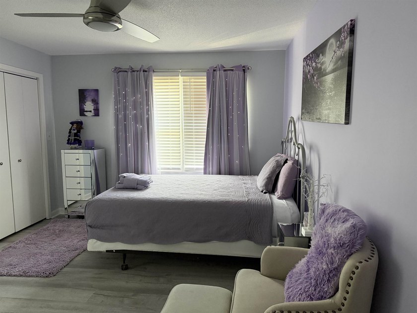 This townhouse comes fully furnished, only one block from the - photo 8