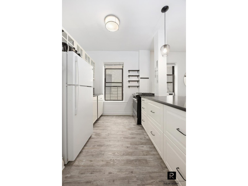 Convertible 3-Bedroom HDFC Co-op With Renovated Interiors and - photo 5