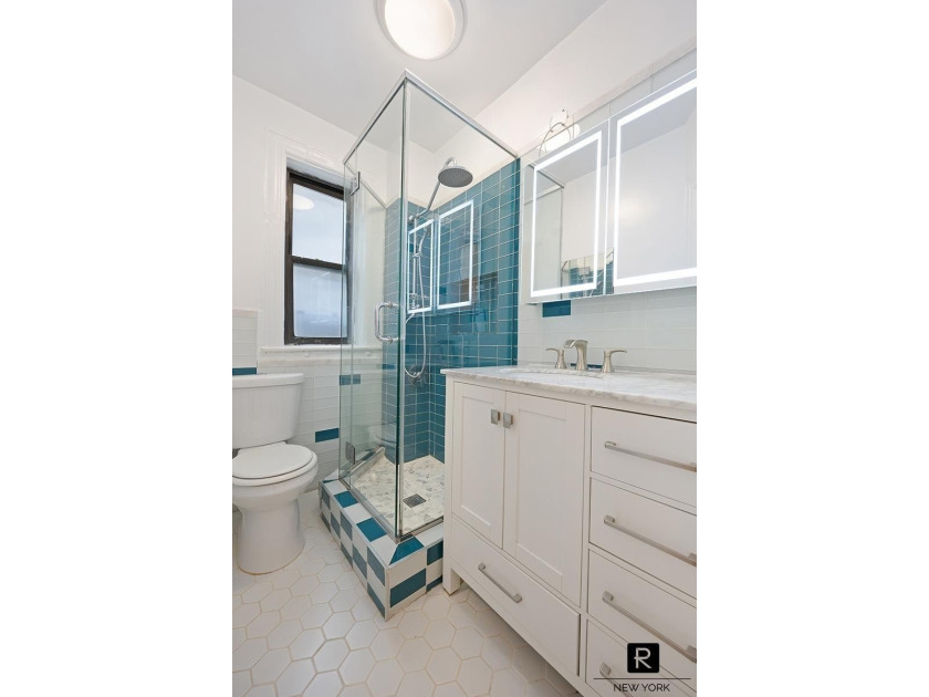 Convertible 3-Bedroom HDFC Co-op With Renovated Interiors and - photo 6