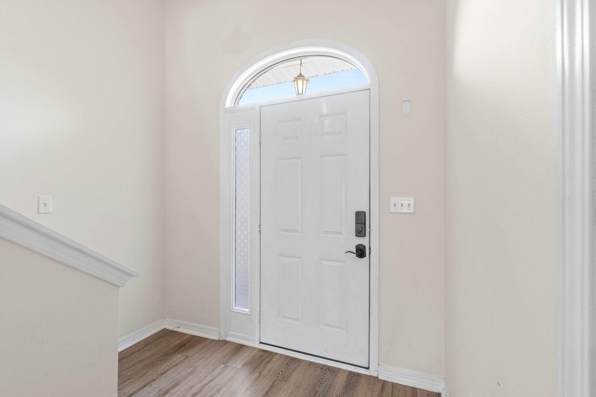 Move-in ready and ideally located, this beautifully maintained - photo 7