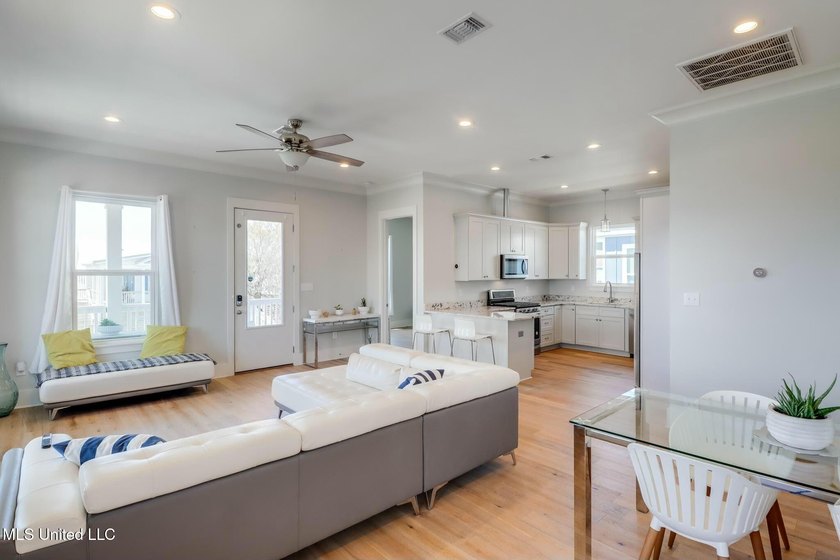 Stunning 6-year-old custom home sits on an oversized lot just - photo 9