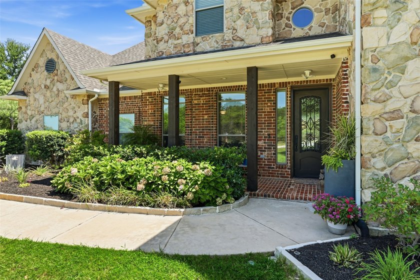 Welcome to 3536 Bay Ridge Drive - a beautifully updated - photo 6