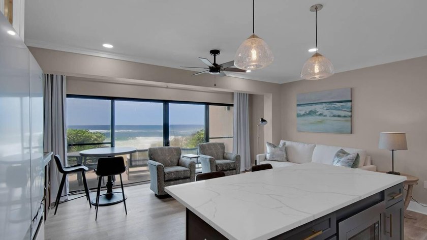 Exquisite ground-level, 1 bedroom Gulf-front Emerald Hill condo - photo 9