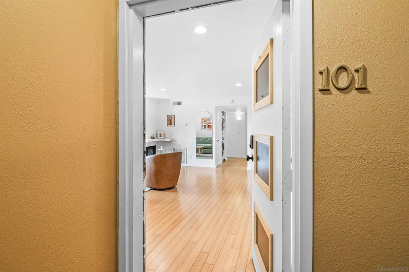 *** Lowest priced and BEST value for a 2BR, 2BA, almost 1,000sf - photo 4