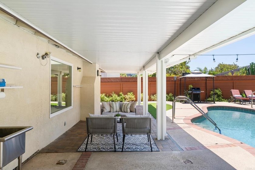 5736 Soledad Mountain Rd - photo 10