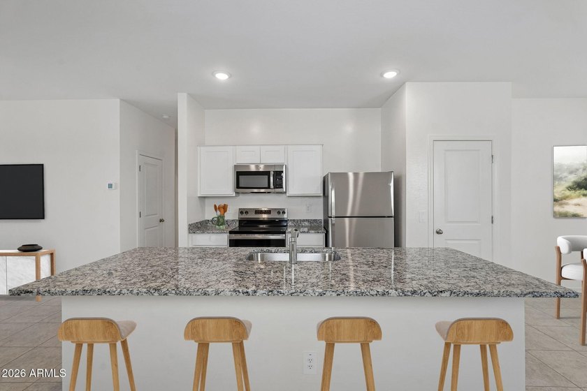 Beautiful NEW Home in PRIME San Tan Valley location, close - photo 11