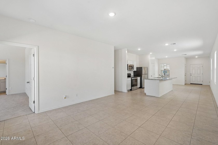 Beautiful NEW Home in PRIME San Tan Valley location, close - photo 13