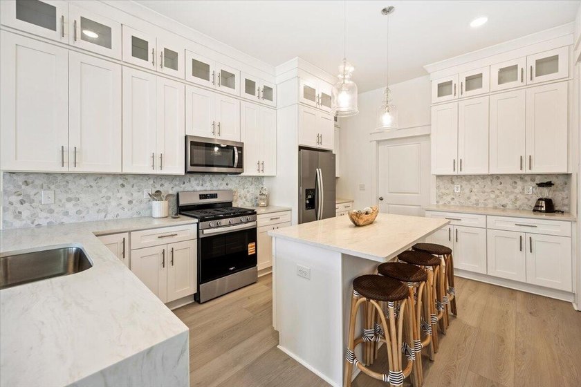 **OPEN HOUSE | TUES-SAT 10:00 AM-4:00 PM** New construction in - photo 17