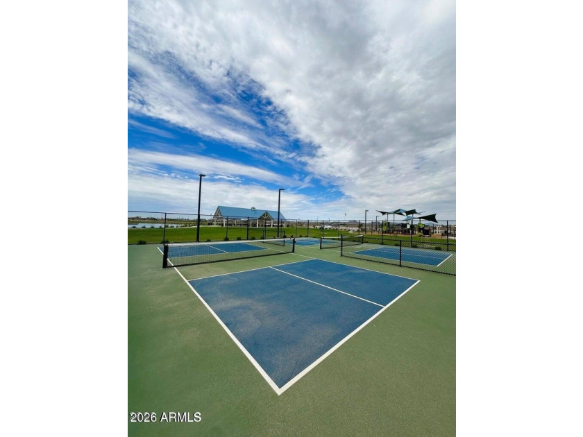 Beautiful NEW Home in PRIME San Tan Valley location, close - photo 30
