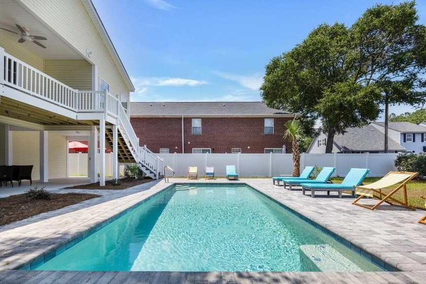 This is the kind of property that makes short-term rental - photo 3