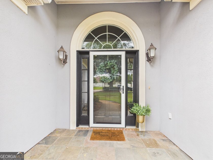 Welcome home to this beautiful 2-bedroom, 2-bath residence in - photo 5