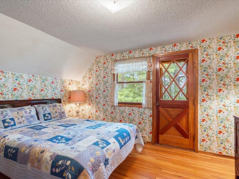 Welcome to classic lake life on highly sought-after Ten Mile - photo 16