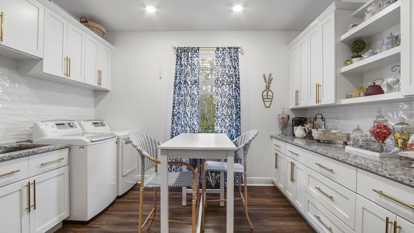 Discover this immaculate, like-new 3,058 sq ft ranch-style - photo 8
