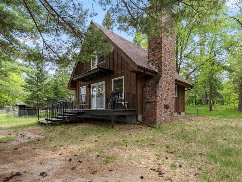 Welcome to classic lake life on highly sought-after Ten Mile - photo 21