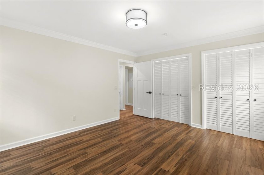 Beautifully remodeled &amp; meticulously maintained 4-bed 3-bath - photo 22
