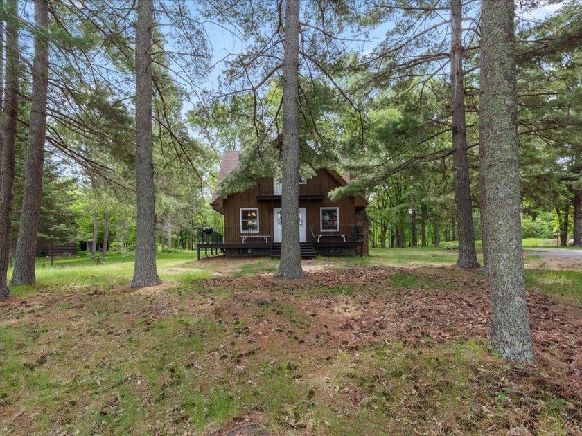 Welcome to classic lake life on highly sought-after Ten Mile - photo 23