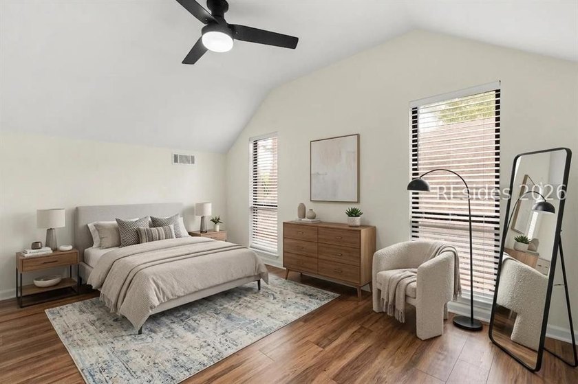 Beautifully remodeled &amp; meticulously maintained 4-bed 3-bath - photo 29