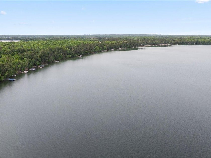 Welcome to classic lake life on highly sought-after Ten Mile - photo 30