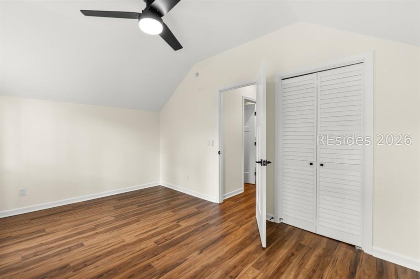 Beautifully remodeled &amp; meticulously maintained 4-bed 3-bath - photo 31