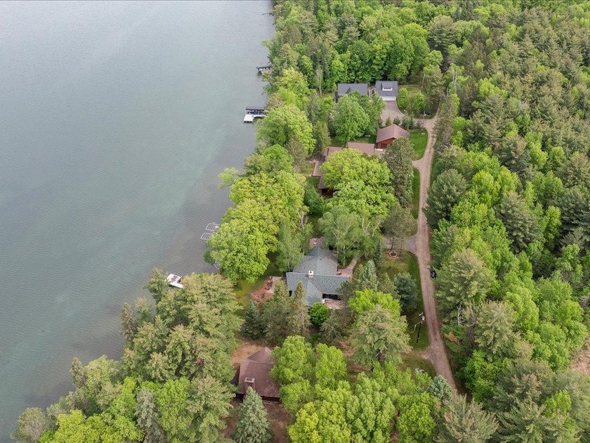 Welcome to classic lake life on highly sought-after Ten Mile - photo 34