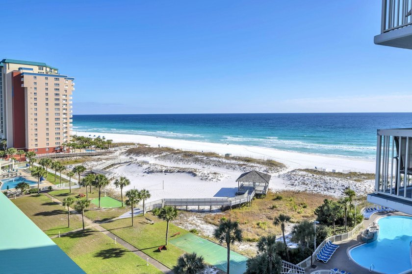 Live the Destin lifestyle from this beautifully updated - photo 6