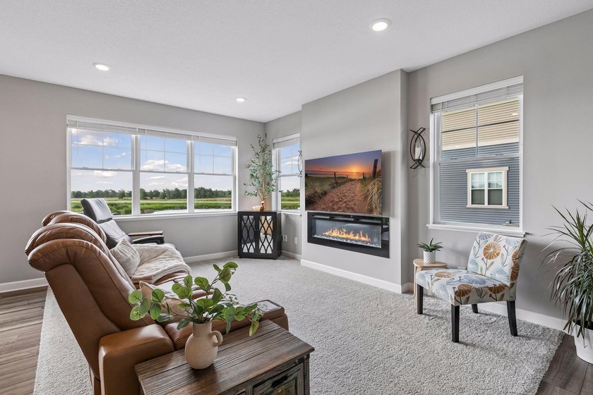 Experience the perfect blend of new construction quality and the - photo 7