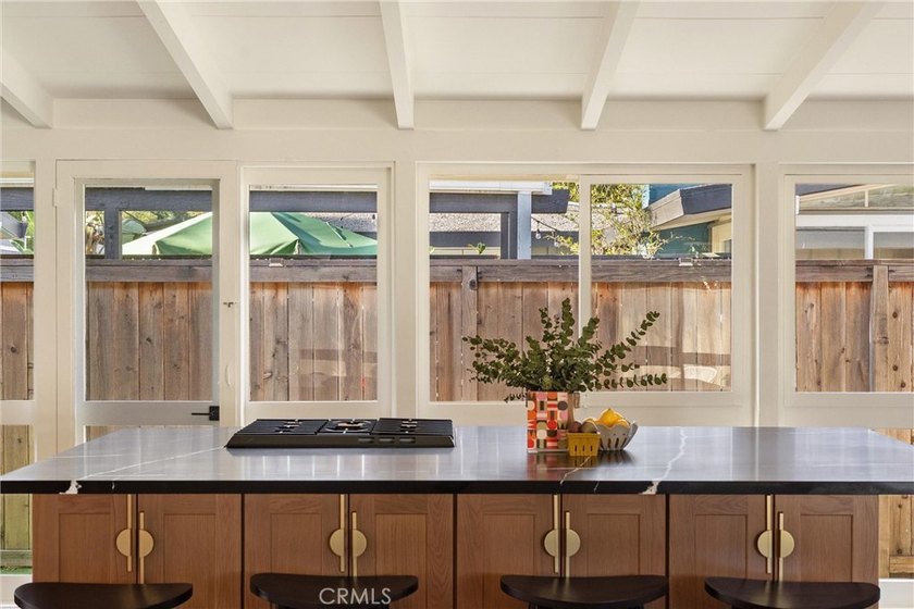 Welcome to this beautifully updated 4-bedroom, 2-bath Cliff May - photo 14