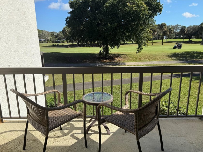 Beautiful upper level townhouse walking distance to the Club - photo 14