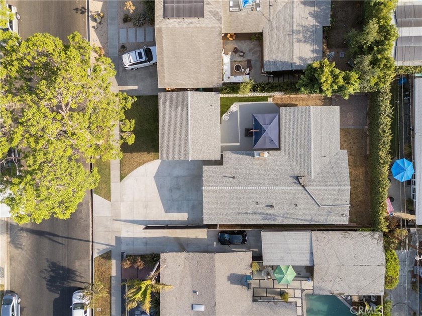 Welcome to this beautifully updated 4-bedroom, 2-bath Cliff May - photo 35