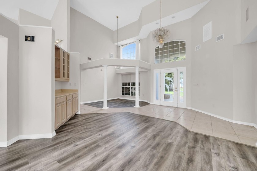 Opportunity awaits in the highly sought-after Golf Community of - photo 7