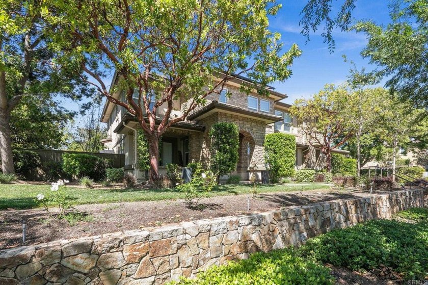 Welcome to 15776 Paseo Del Sur, a beautifully maintained - photo 9