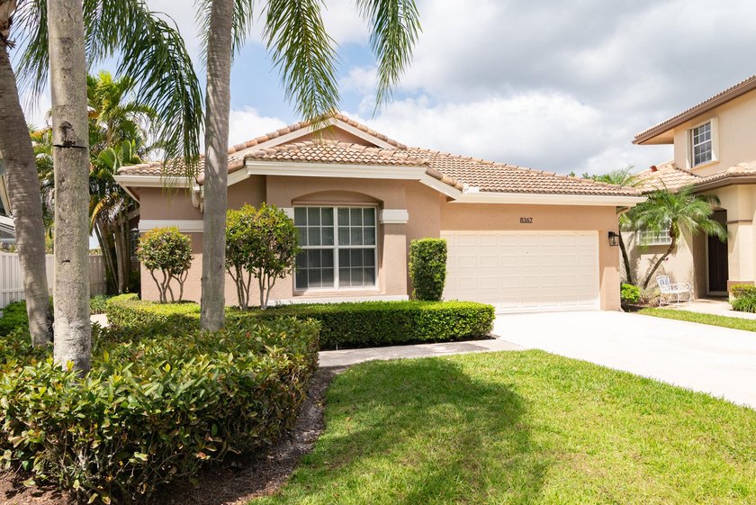 Immediate Premier Golf Membership available for this home at The - photo 2