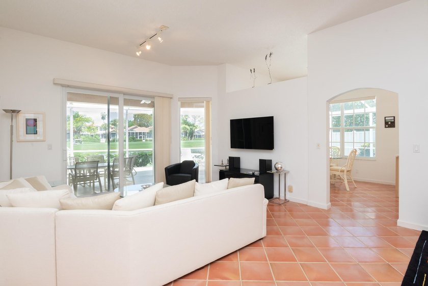 Immediate Premier Golf Membership available for this home at The - photo 3