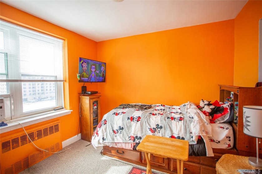 Welcome home to this Junior-4 converted to a two-bedroom - photo 17