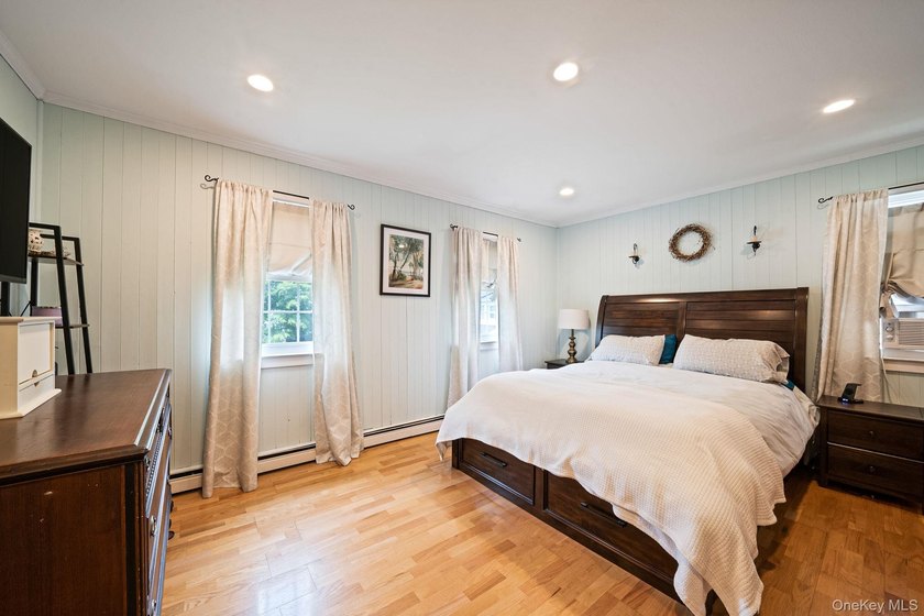 Welcome home to this charming and move-in-ready 3-bedroom, 1 - photo 21