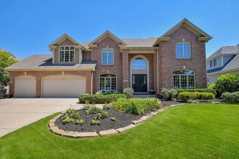 Designed with luxury and quality in mind, this home features a - photo 4