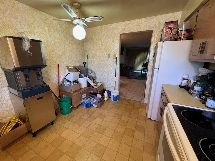 LARGEST OF THE 1ST FLOOR &amp; RARELY AVAILABLE CONDO FEATURES - photo 8