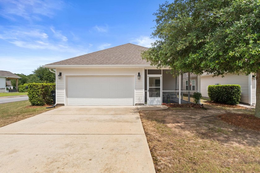 What a buy! Affordably priced to sell. This home has so much to - photo 5