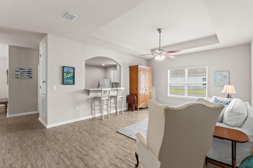 What a buy! Affordably priced to sell. This home has so much to - photo 9