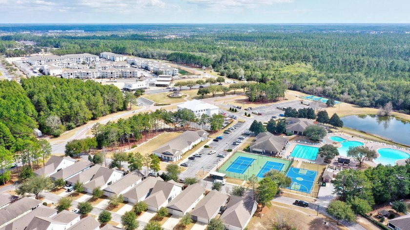 Welcome to this beautiful 4-bedroom, 3-bath home located in the - photo 7