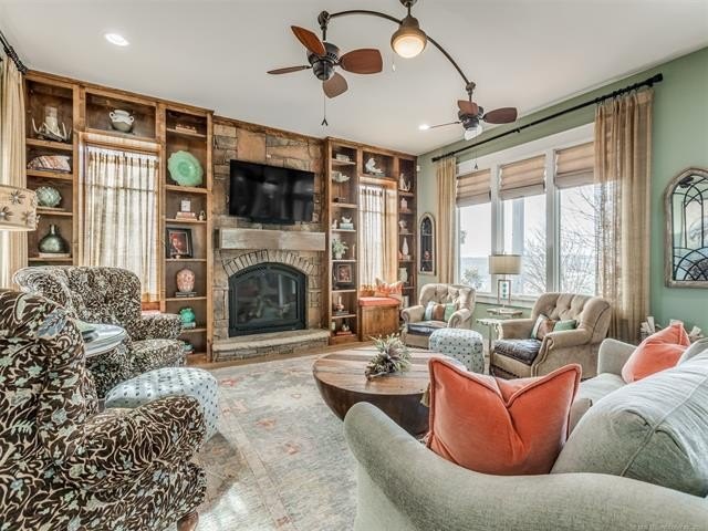 Waterfront living at its finest in Carlton Landing! 76 Ridgeline - photo 4