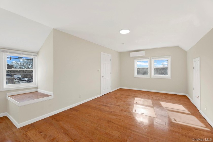 Opportunity Knocks! Priced to sell! 100% Brick Legal 2 Family - photo 9